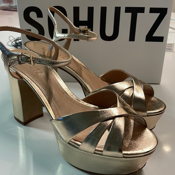 SCHUTZ Shoes - SCHUTZ Keefa Platform Sandal - Size 8.5